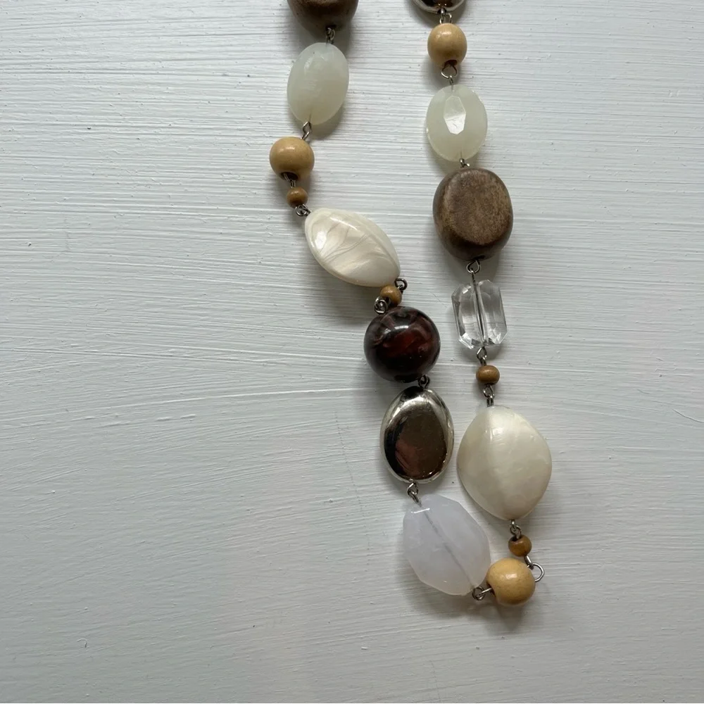 Neutral Tones Beaded Necklace